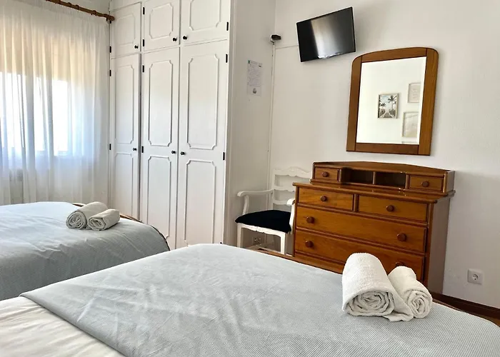 Colina Do Eletrico 3*